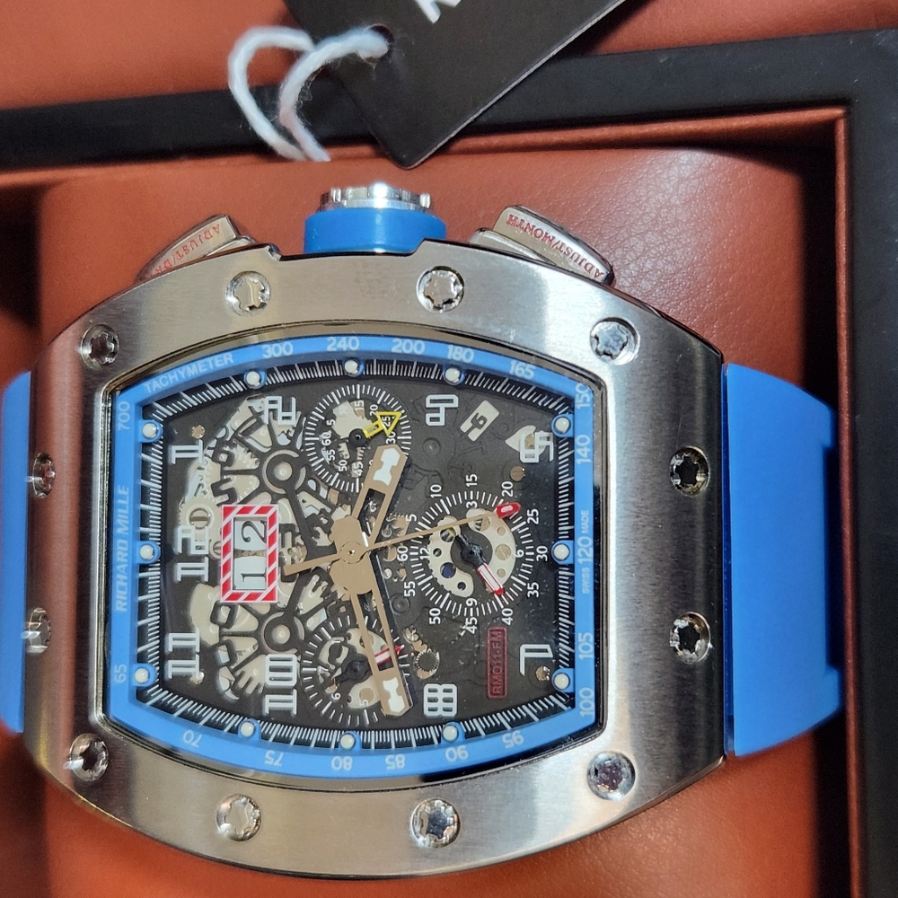 Blue Dial & Strap Men's Chronograph Watch - Picture 5 of 8